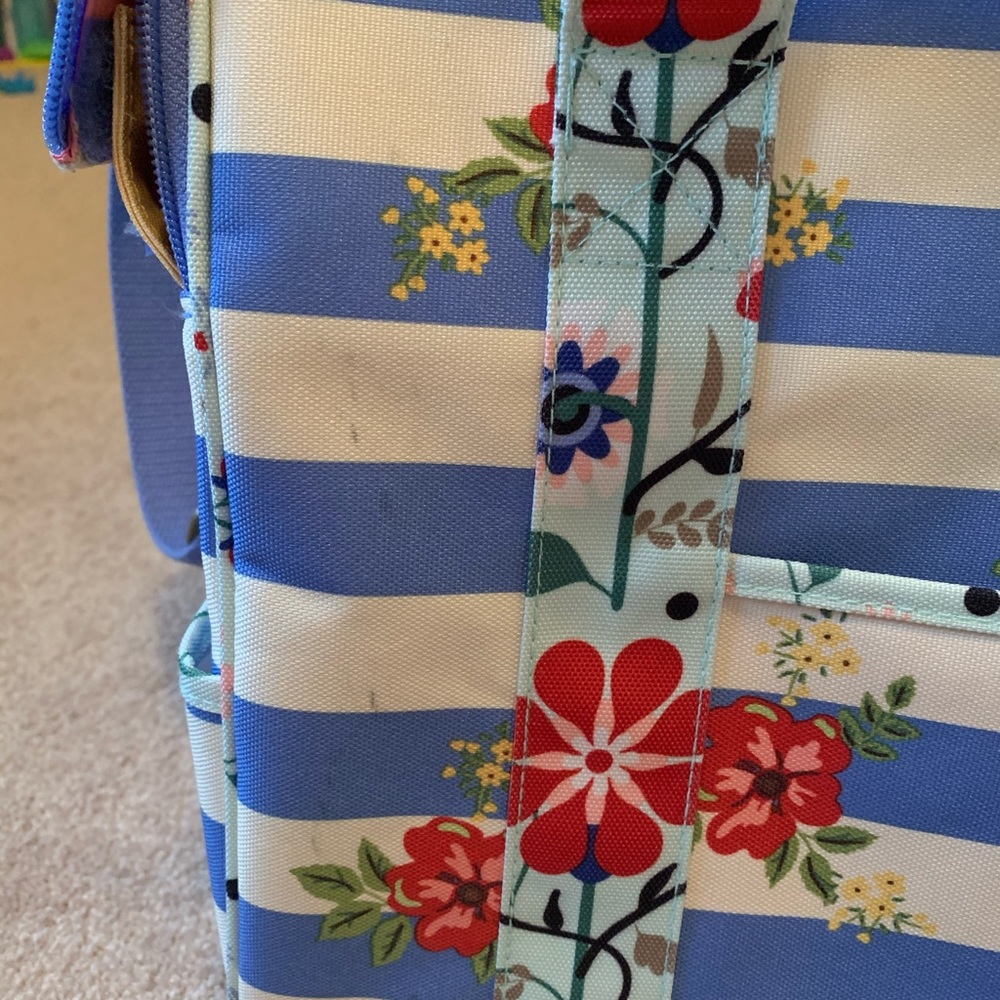 Cooler - Picture 2 of 4